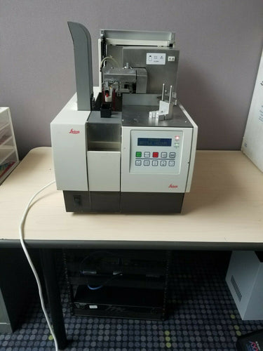 Leica CV5030 Automated Glass Cloverslipper